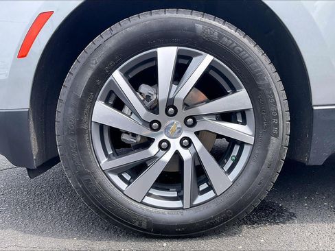 Used 2024 Chevrolet Equinox LT AWD/4WD image 9