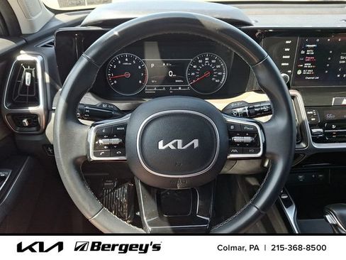 Certified 2023 Kia Sorento S w/ Panoramic Sunroof Package AWD/4WD image 24
