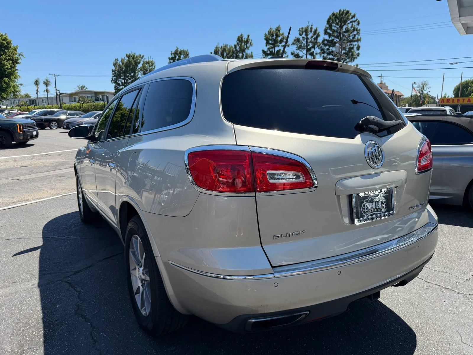 Used 2016 Buick Enclave Leather w/ Trailering Package FWD image 25