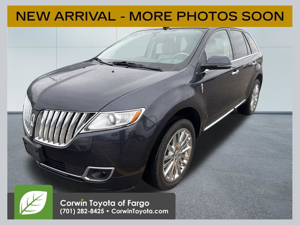 Used 2013 Lincoln MKX AWD image 1