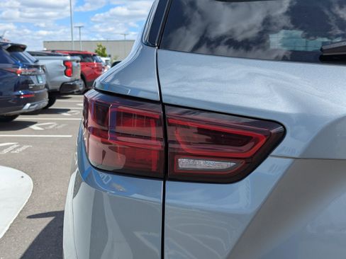 Certified 2023 Chevrolet Blazer RS w/ Driver Confidence II Package image 48