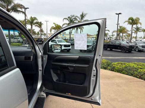 Used 2011 Nissan Armada SV RWD image 13