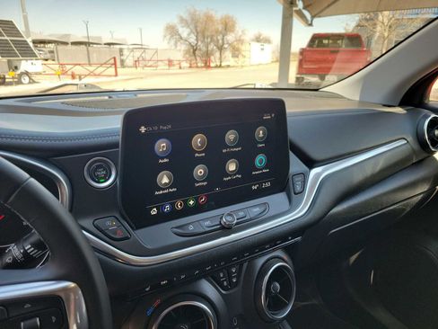 Used 2023 Chevrolet Blazer LT image 16