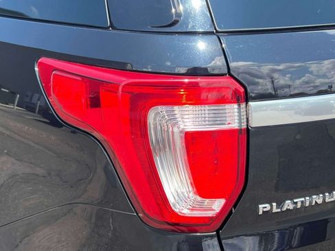Used 2019 Ford Explorer Platinum AWD/4WD image 10