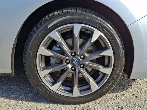 Used 2021 Subaru Impreza 2.0i Limited image 9