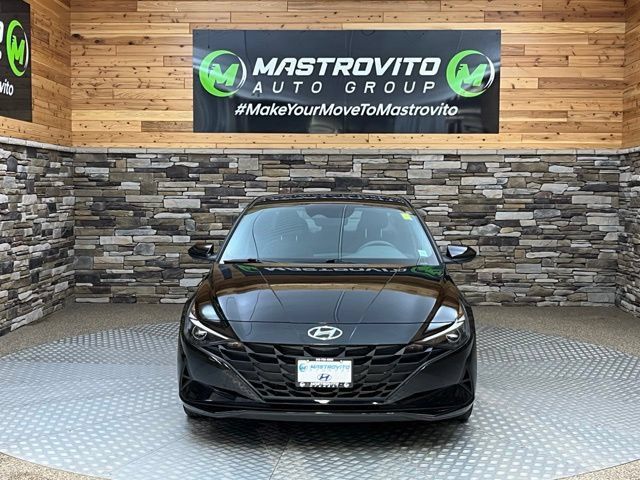Certified 2023 Hyundai Elantra Blue FWD image 3