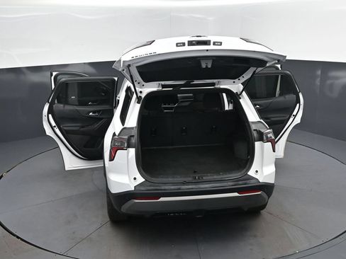 Used 2025 Chevrolet Equinox LT w/ Midnight Edition FWD image 48