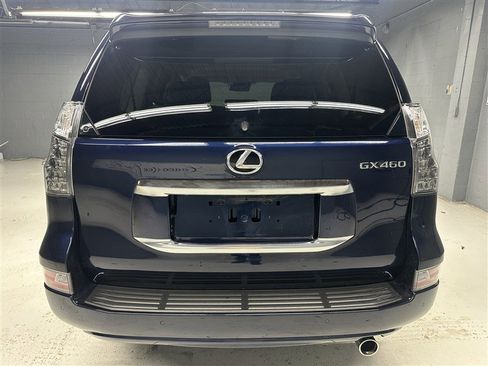 Used 2021 Lexus GX 460 Premium w/ Premium Package image 7