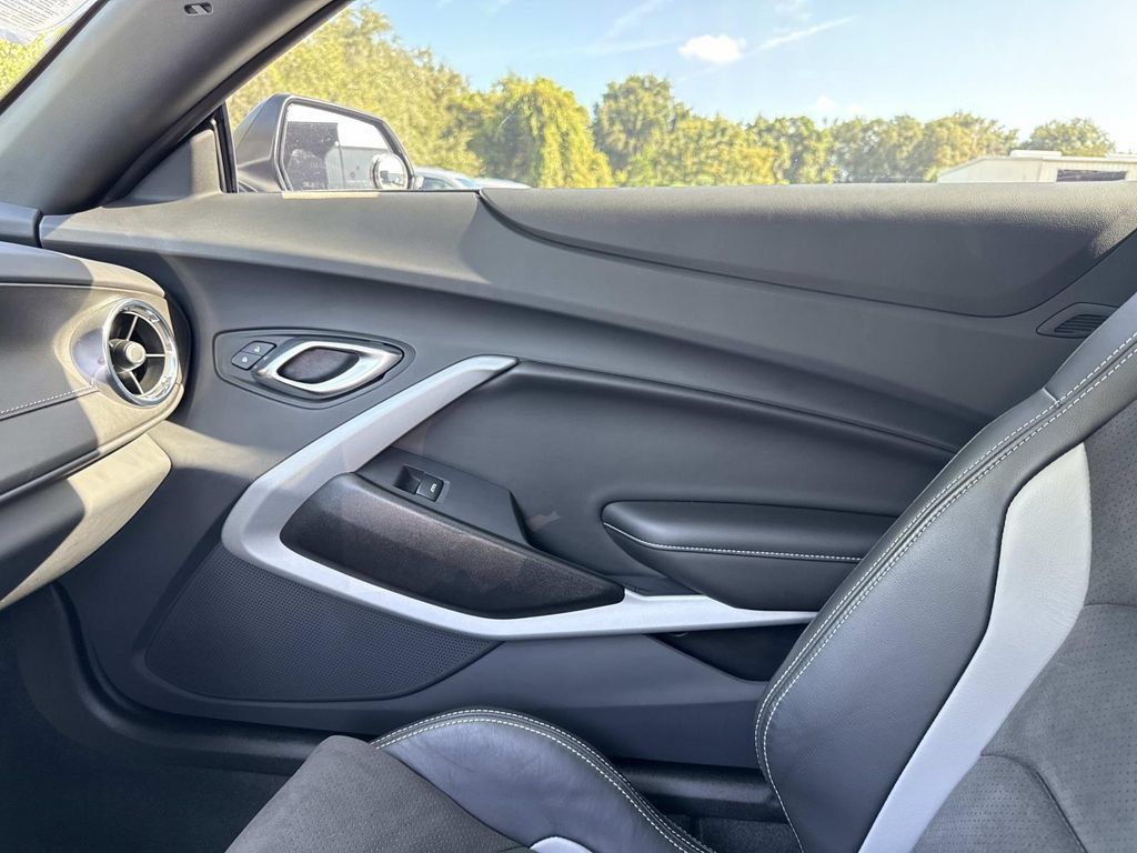 Used 2023 Chevrolet Camaro SS RWD image 16