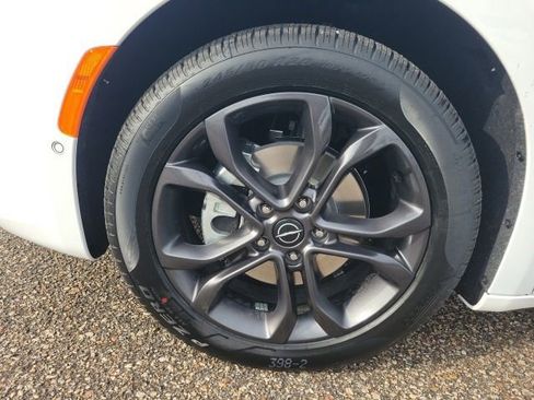 New 2026 Chrysler Pacifica Select image 26