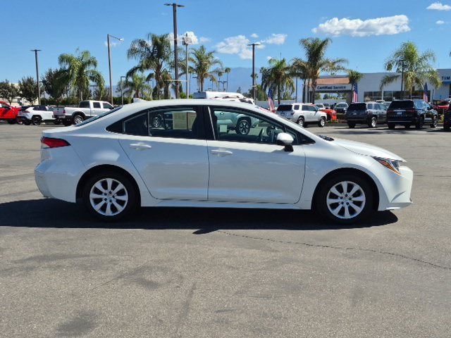 Used 2020 Toyota Corolla LE w/ Carpet Mat Package (TMS) FWD image 4