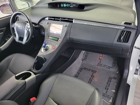 Used 2012 Toyota Prius Prime Advanced image 17
