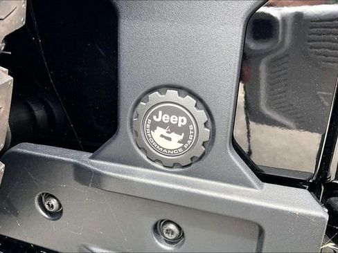 Used 2025 Jeep Wrangler Unlimited Rubicon AWD/4WD image 26