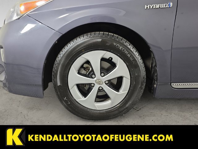 Used 2012 Toyota Prius Three w/ Solar Roof Pkg FWD image 9