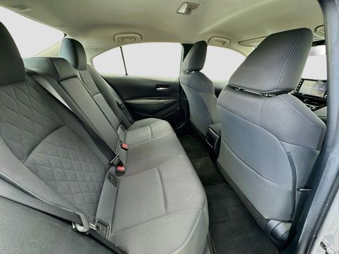 Used 2020 Toyota Corolla LE w/ Carpet Mat Package (TMS) FWD image 17