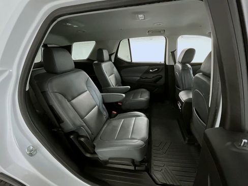 Certified 2021 Chevrolet Traverse LT w/ LT Premium Package image 18