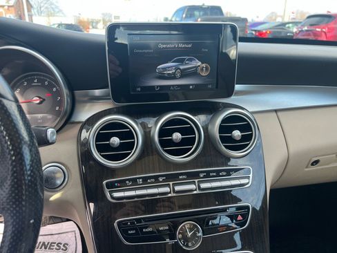 Used 2017 Mercedes-Benz C 300 4MATIC Sedan image 18