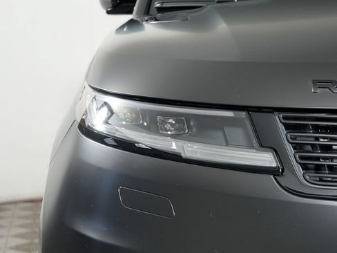 Used 2024 Land Rover Range Rover Sport SE AWD/4WD image 11