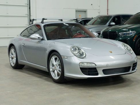 Used 2010 Porsche 911 Carrera image 12