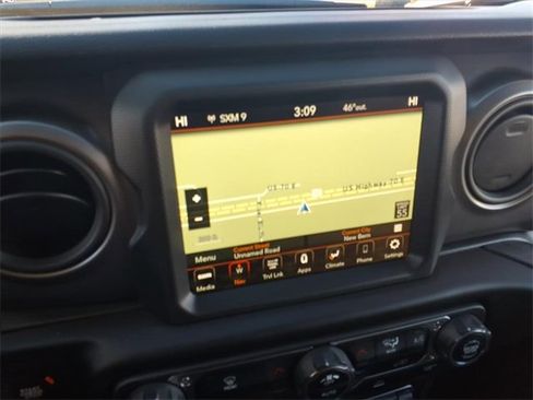 Used 2023 Jeep Gladiator Willys image 15