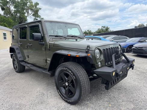 Used 2015 Jeep Wrangler Unlimited Sport w/ Quick Order Package 24S AWD/4WD image 3