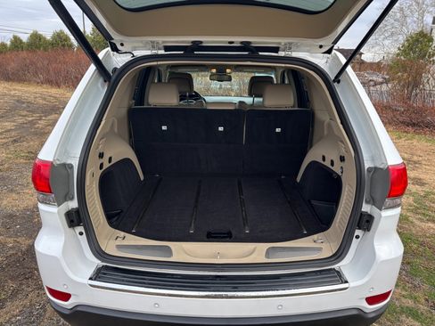 Used 2015 Jeep Grand Cherokee Limited image 22