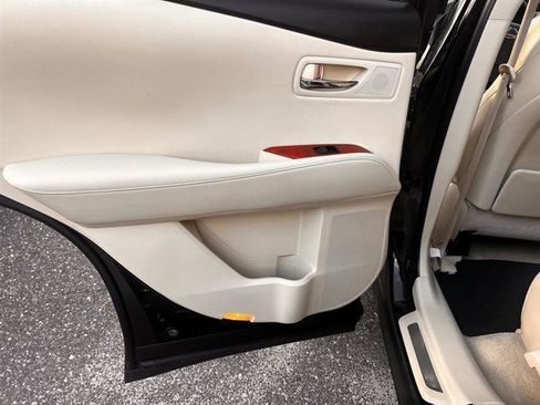 Used 2011 Lexus RX 350 2WD w/ Premium Pkg image 34