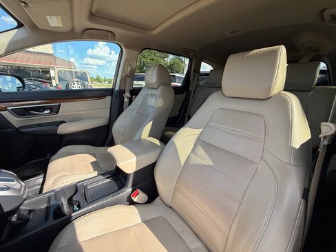 Used 2019 Honda CR-V Touring image 16