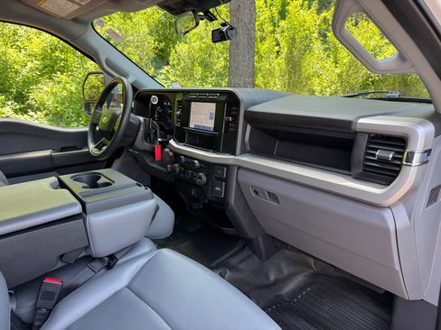 Used 2024 Ford F350 XL AWD/4WD image 58