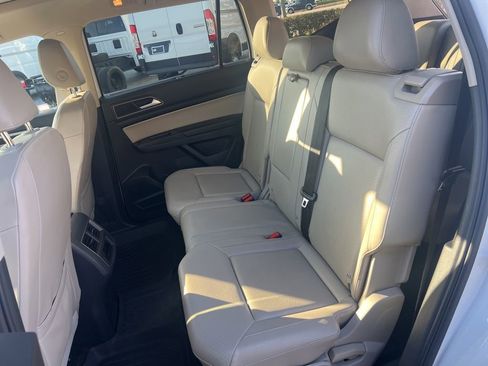 Used 2018 Volkswagen Atlas SEL image 40