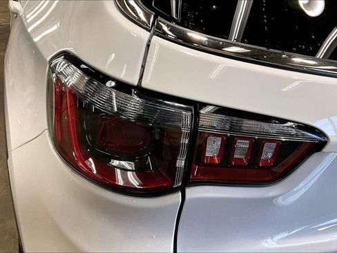 Used 2022 Jeep Compass Limited image 27