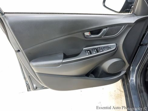 Used 2023 Hyundai Kona SEL AWD/4WD image 24