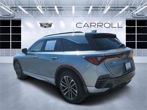 Used 2024 Acura ZDX A-Spec image 5