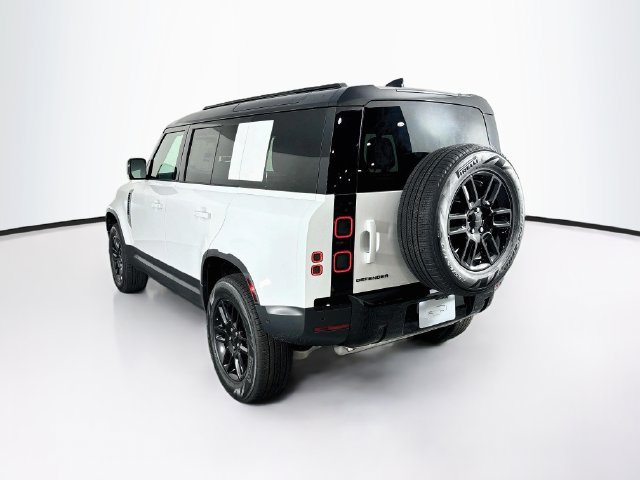 New 2026 Land Rover Defender 110 S AWD/4WD image 7