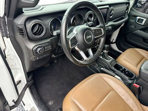 Used 2021 Jeep Wrangler Unlimited Sahara w/ Safety Group image 10