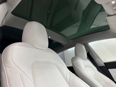 Used 2019 Tesla Model 3 Standard Range Plus image 15