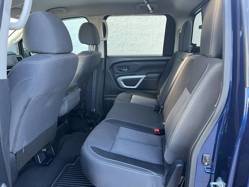 Used 2022 Nissan Titan SV w/ Accessory Utility Package image 5