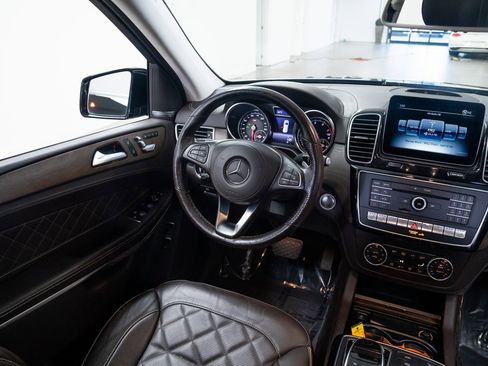 Used 2019 Mercedes-Benz GLS 550 4MATIC image 10