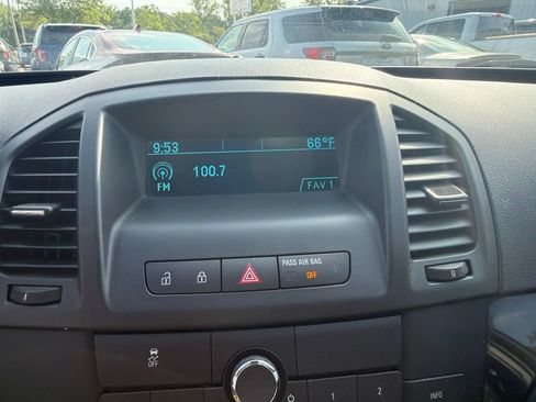 Used 2011 Buick Regal CXL FWD image 15