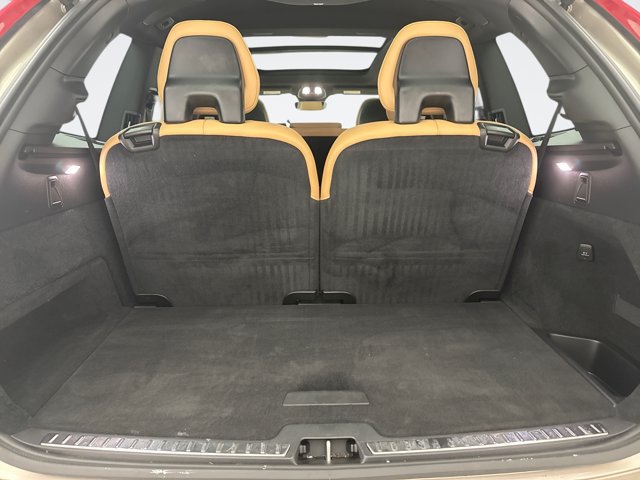 Used 2024 Volvo XC90 T8 Ultimate w/ Protection Package AWD/4WD image 24