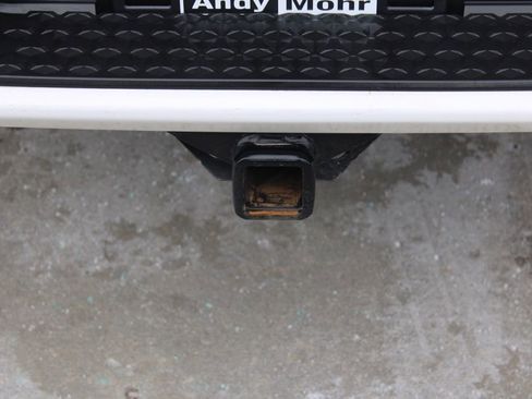 Used 2023 Chevrolet Colorado LT w/ LT Convenience Package II image 9