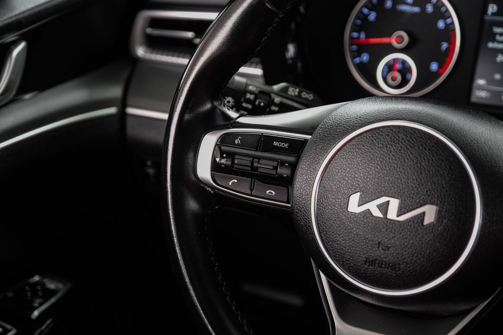 Used 2022 Kia K5 GT-Line w/ GT-Line FWD Premium Package image 17