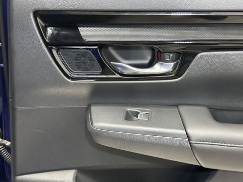 Used 2025 Honda CR-V EX-L image 34