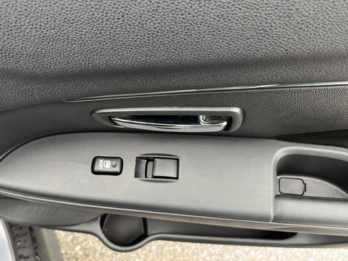 Used 2025 Mitsubishi Outlander Sport ES image 12