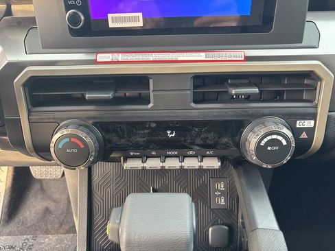 New 2025 Toyota Tacoma TRD Off-Road image 29