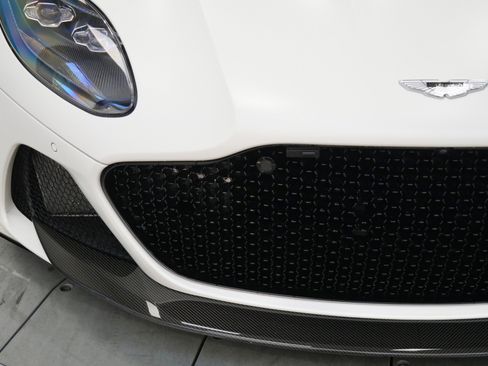 Used 2020 Aston Martin DBS Superleggera RWD image 53