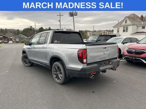 Used 2023 Honda Ridgeline Sport image 7