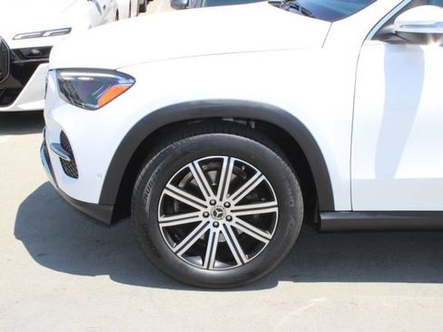 Used 2024 Mercedes-Benz GLE 350 4MATIC image 4