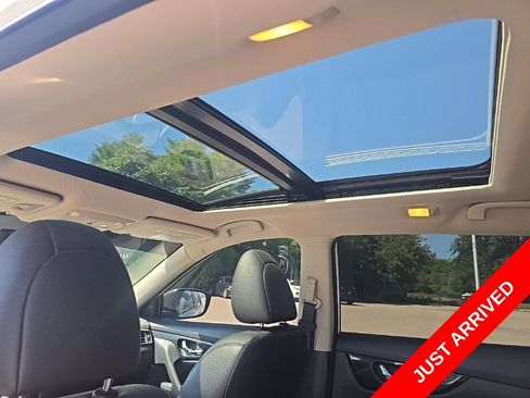 Used 2020 Nissan Rogue SL AWD/4WD image 9
