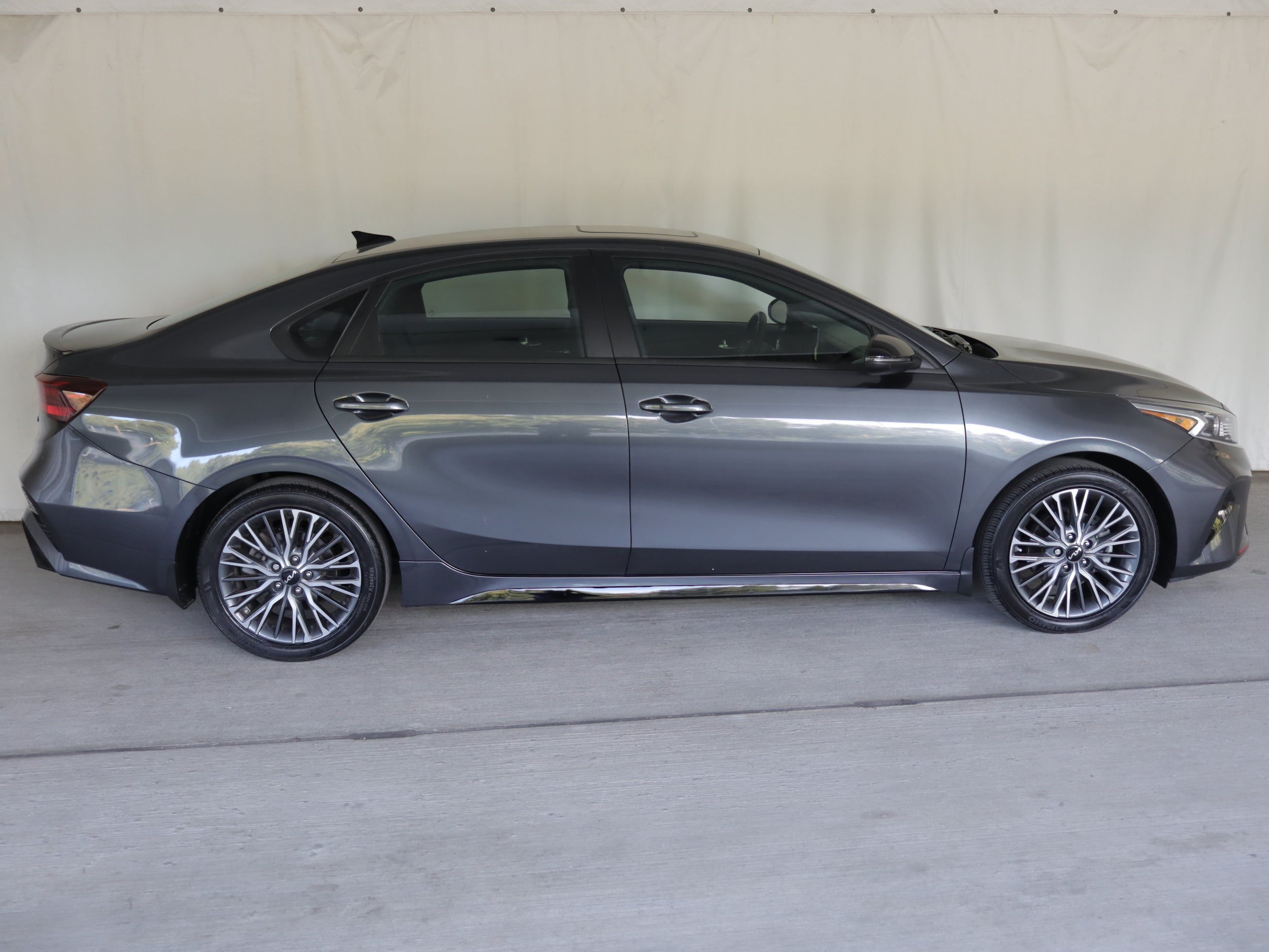 Used 2023 Kia Forte GT-Line w/ GT-Line Premium Package FWD image 6
